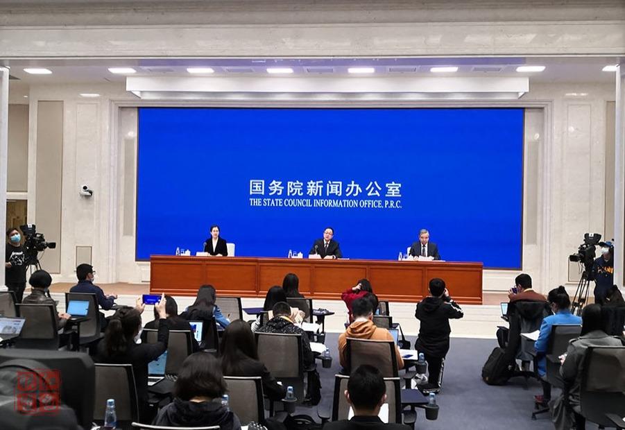 确保全面建成小康社会之时没有任何一个群体因健康而掉队