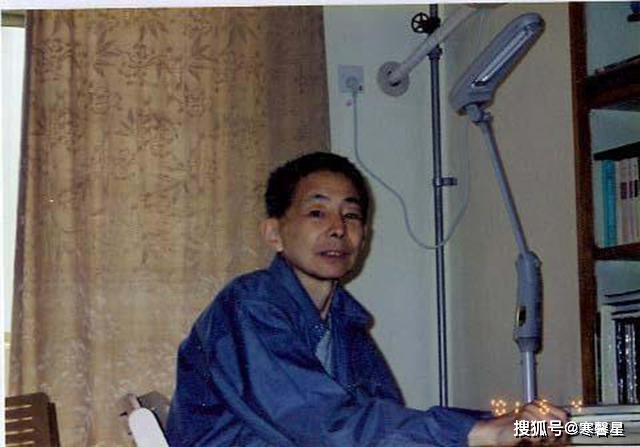 他的博士证编号001，北大第一位博士，终生未能评上博导