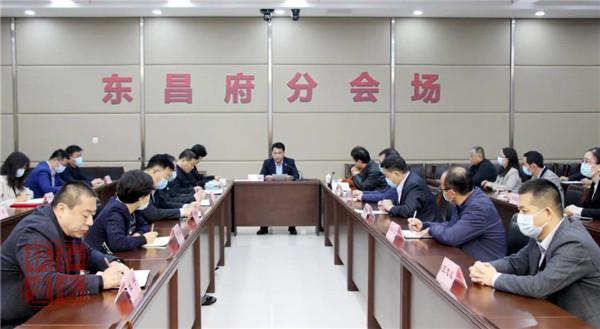 我区举行庆祝第21个记者节暨记者业务大赛颁奖仪式