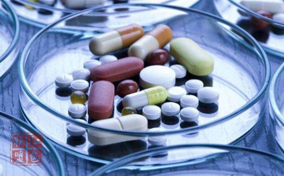 管控药品非法代购 也应在新药研发、价格普惠上下功夫