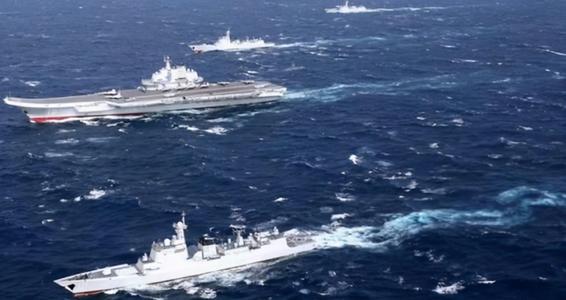 中国海军辽宁舰航母编队开展远海训练