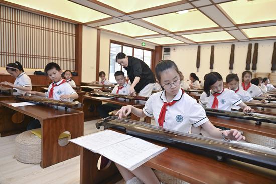 资源配置不达标 师资队伍缺额较大 美育教育短板如何补齐