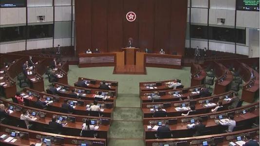 香港特区政府官员：新的民主选举制度将开启良政善治的新局面