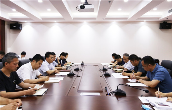 巴海峰以普通党员身份参加东昌府区政府办公室第二党支部专题组织生活会