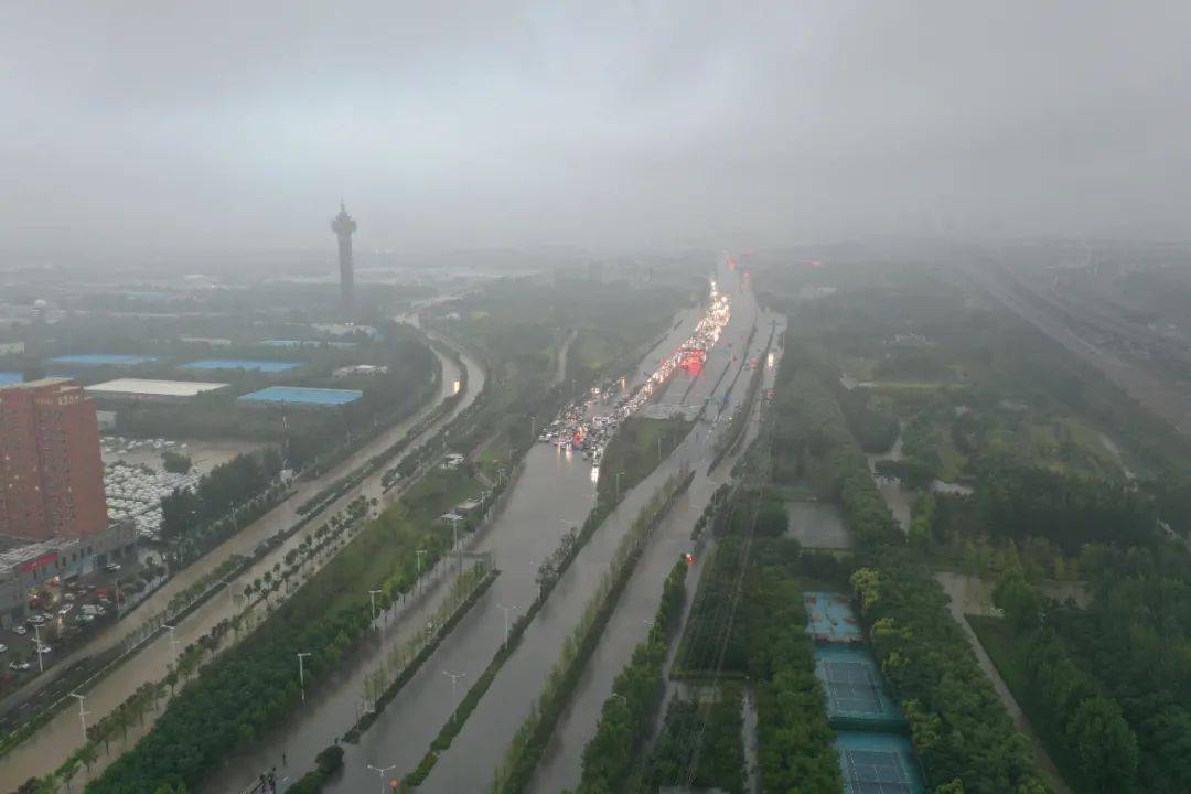 习近平对防汛救灾工作作出重要指示 要求始终把保障人民群众生命财产安全放在第一位 抓细抓实各项防汛救灾措施