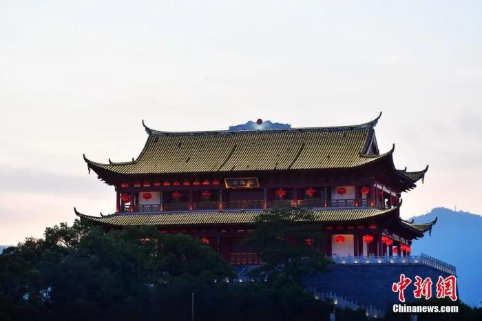 点击进入下一页