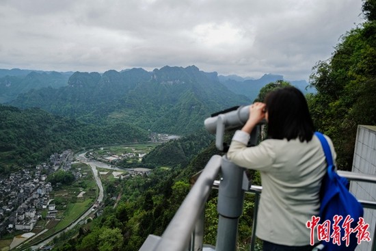 第一个百年奋斗目标，实现了！ 小康鼎定人民江山