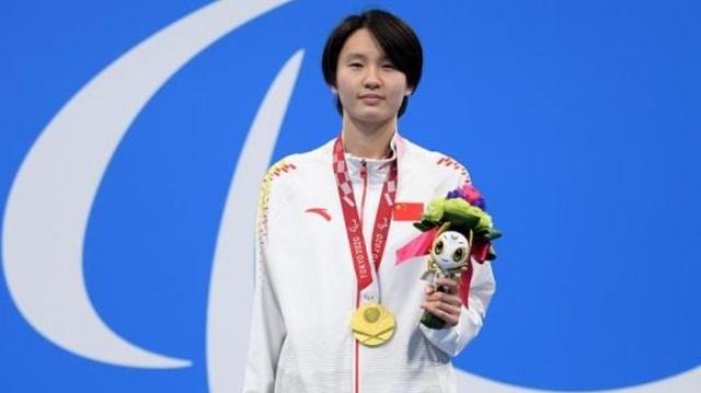 举重再取一金一银完美收官 赛程过半中国稳居“双榜”第一