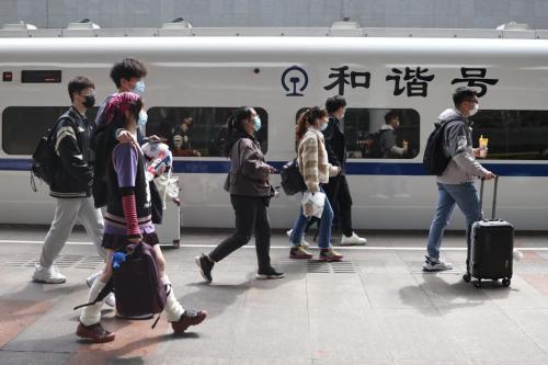 全国铁路10月11日实行新的列车运行图