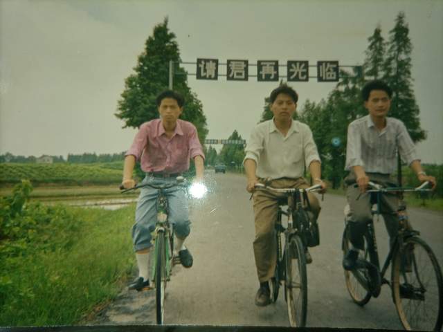 中师生毕业后，成为985大学教授和中学老师有区别吗？
