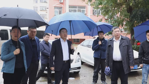 东昌府区委副书记江绍华督导检查城市防汛、房屋安全、城建重点项目建设工作