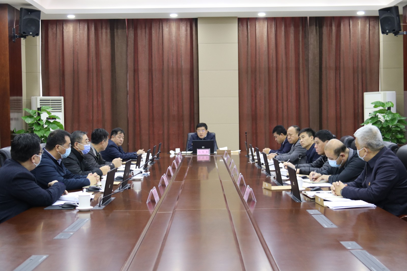 东昌府区委全面依法治区委员会第四次会议召开