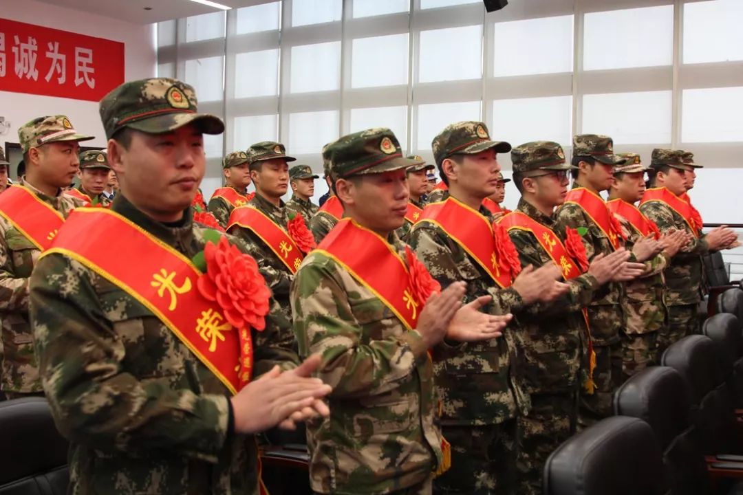 将关怀送到老兵的心坎儿上