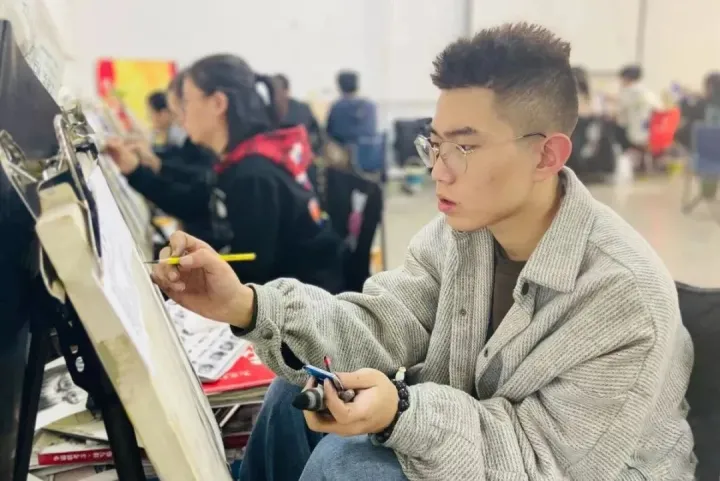统考万一考砸了，美术生该如何选择保底院校？