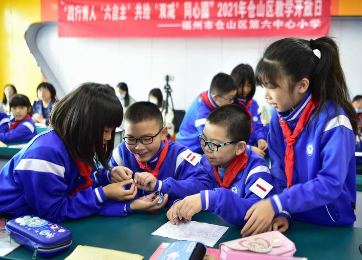 “双减”真的减了吗？读懂背后的教育逻辑