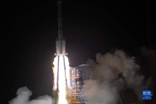 我国成功发射通信技术试验卫星九号