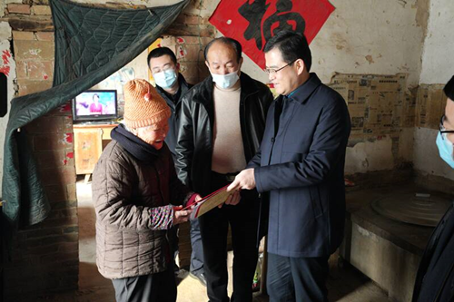 孙爱军到东昌府区开展春节走访慰问