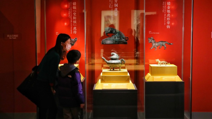 “瑞虎佑安——二〇二二新春展”在国博开展