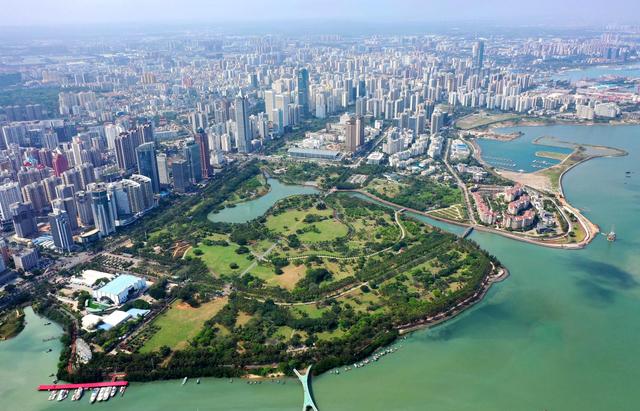 海南：将放开放宽落户限制，开展全岛同城化户口登记通办试点