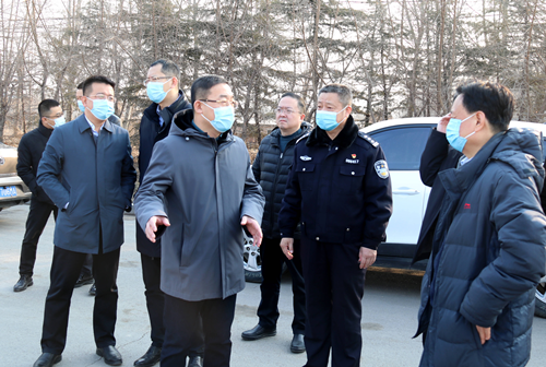 江绍华督导检查大气污染防治工作