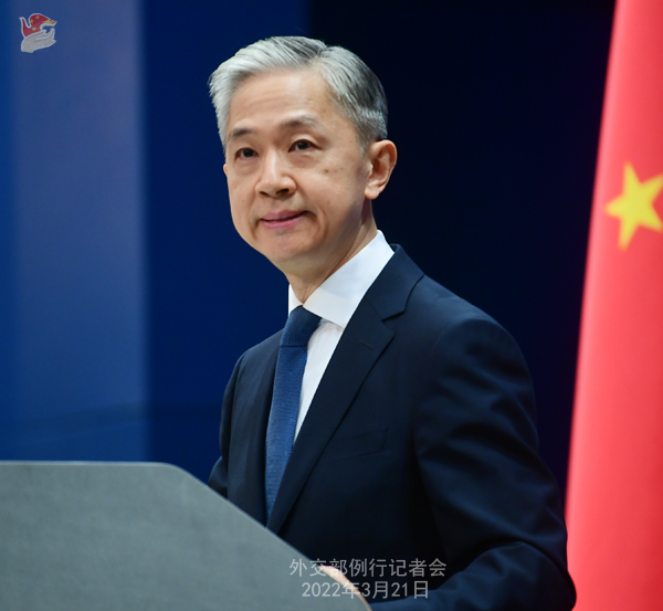 汪文斌谈美国种族歧视：奉劝美方对着“人权”的镜子照照自己