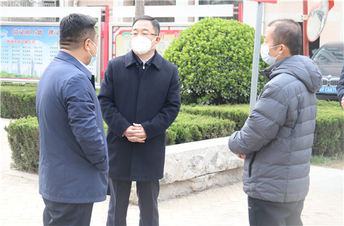 东昌府区委副书记、区长江绍华现场督导全员核酸检测工作落实情况