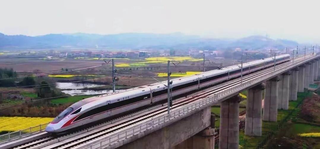 4月8日零时起全国铁路实行新列车运行图