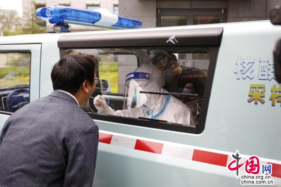 灵活机动 随到随采 流动式核酸采样车驰援北京抗疫
