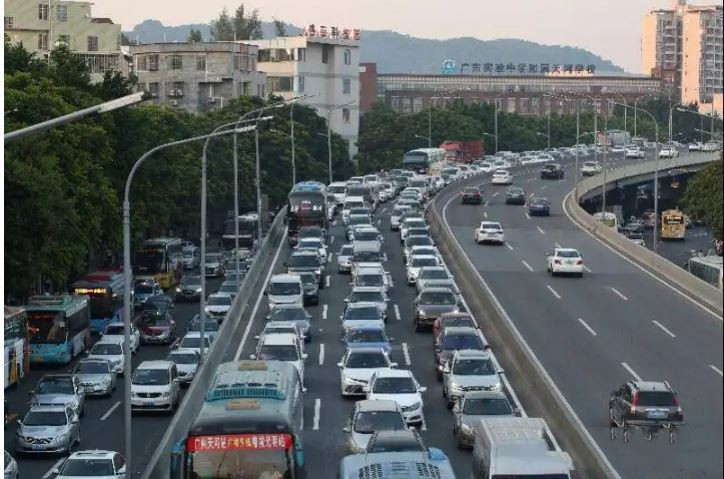 全国高速公路货车通行688.63万辆 环比增长10.01%