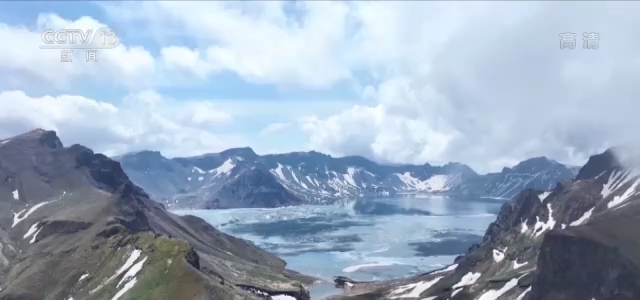 景区游客增多 各地多措并举保障旅游业复苏