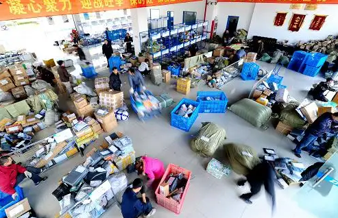 快递物流业迎旺季“大考”