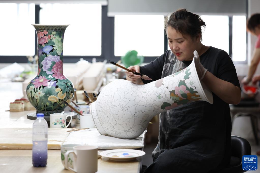 走进县城看发展丨湖南醴陵：“千年窑火”里的产业新路