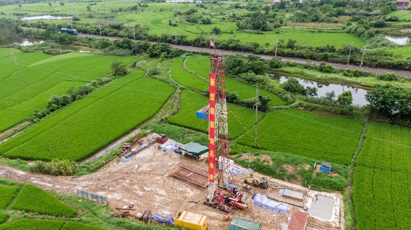 新华全媒＋丨我国首台（套）300兆瓦级压缩空气储能示范工程开工