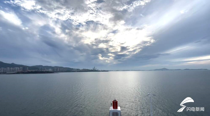 走在前 开新局｜打卡烟台新地标“耕海一号”海洋牧场：集渔业养殖、科研教育、观光旅游为一体的“黑科技”