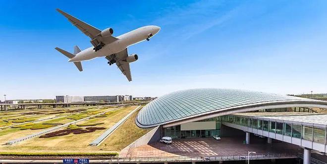中国稳妥有序恢复国际定期客运航班 北京多地风险降级