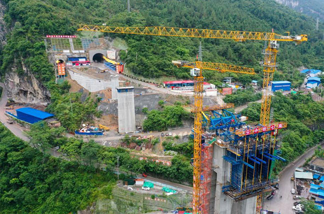 渝湘高铁建设稳步推进