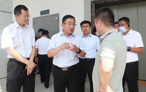 凝神聚力 加快推进重点项目建设工作 东昌府区委副书记、区长江绍华现场督导重点项目工作进展情况