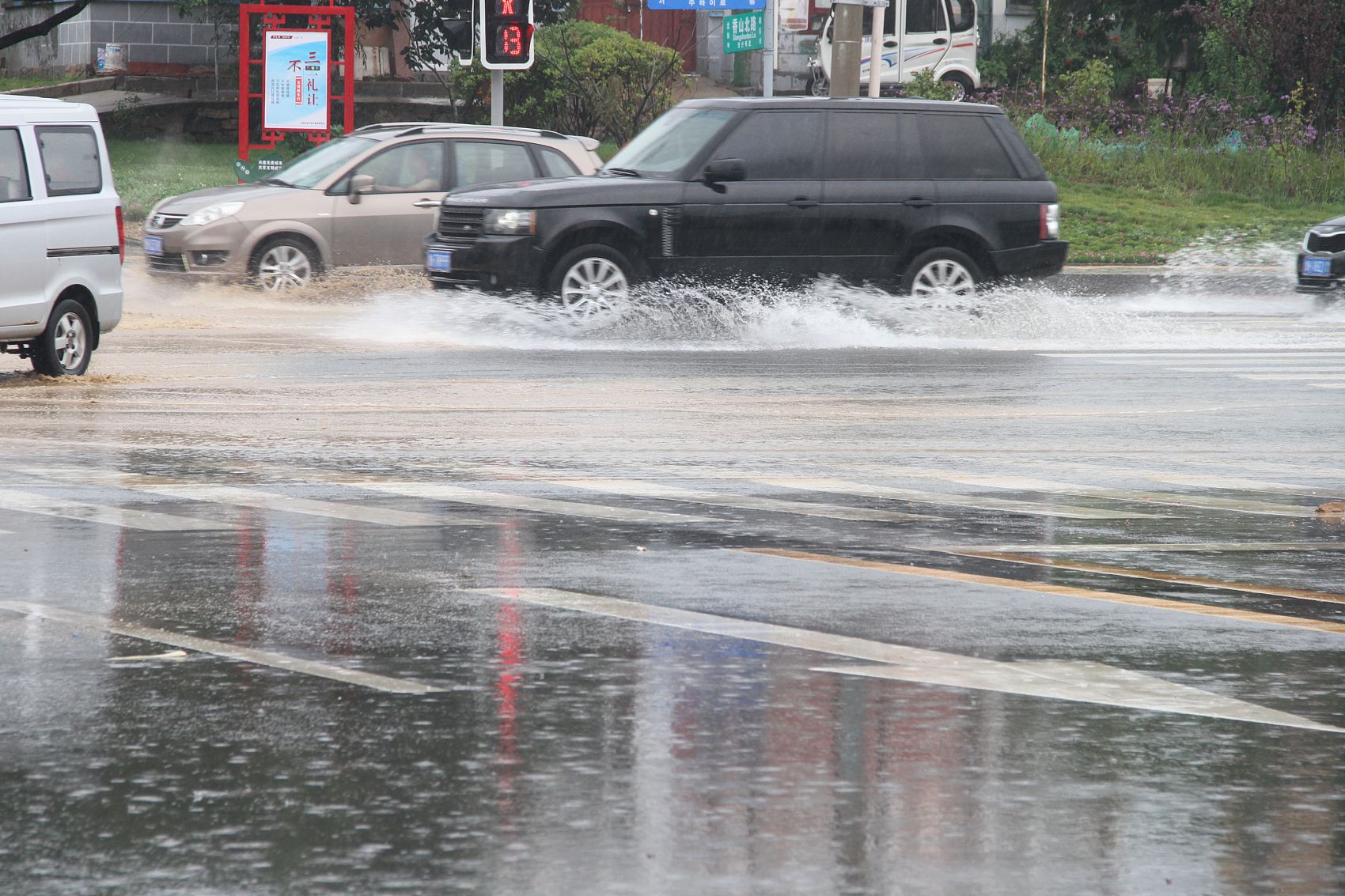 山东：降雨持续不断 严防山洪灾害