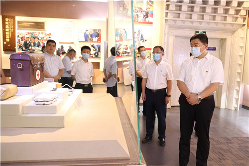 东昌府区委理论学习中心组在孔繁森同志纪念馆举行第八次集体学习研讨