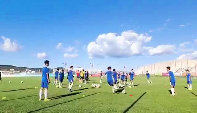 中国青少年足球联赛，在探索中起步