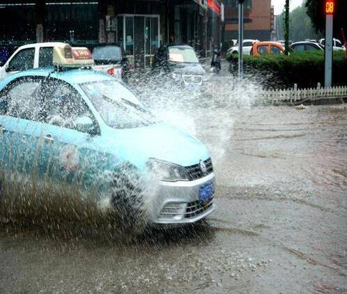 暴雨致辽宁8市洪灾 探访防汛一线救灾减灾