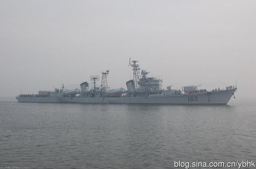 在习近平强军思想指引下·我们在战位报告｜劈波斩浪向深蓝——来自海军导弹驱逐舰南昌舰的报告