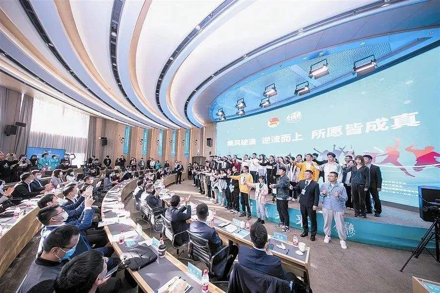 多措并举搭建青年员工成长平台