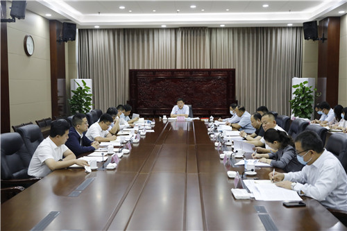 东昌府区召开区委常委会会议