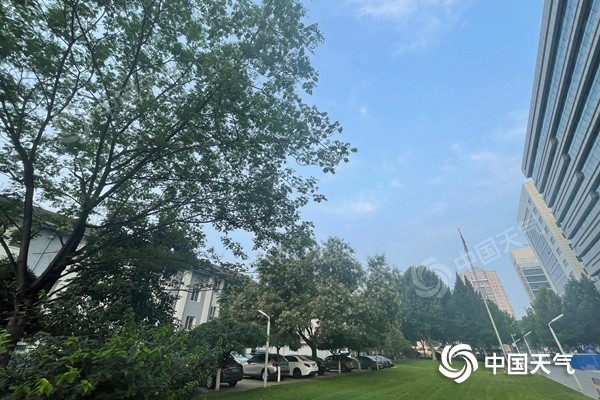 今天北京“焖蒸”不下线最高温35℃ 需警惕阵雨或雷雨“叨扰”