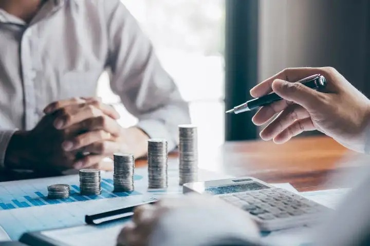 9月新增贷款超预期，增强投资信心很关键