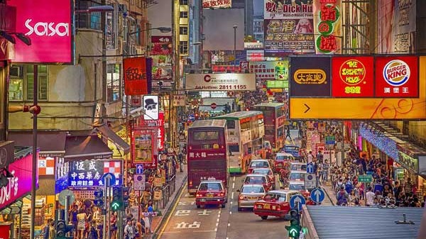 香港2022年底人口为733万