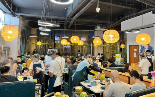中消协发布舆情分析报告 餐饮消费等成春节消费吐槽热点
