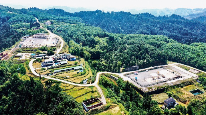我国首个大型页岩气田“气油并进” 页岩油产量突破2万吨