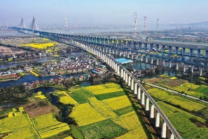 春季文旅消费暖 赏花露营亮点多